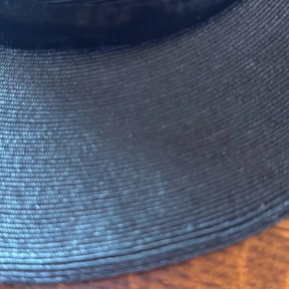Vintage Black‎ Finely Woven Straw Hat With Black Velvet Bow Women’s Size Small - Picture 11 of 13
